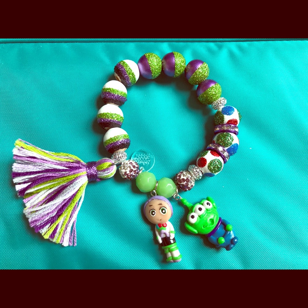 Buzz And Aliens Birdie’s Beeds Bracelet!